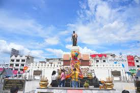 เหมารถพร้อมคนขับโคราช นครราชสีมา