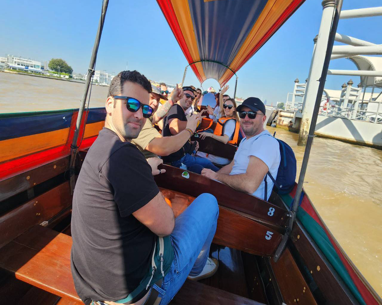 เหมารถพร้อมคนขับสุราษฏ์ธานี